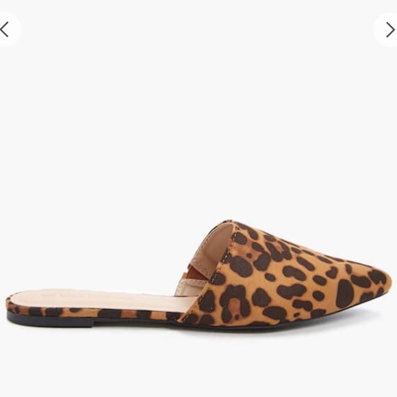 Carole Baskin's Vibe Leopard Pointed Flat Mules - Picture 4 of 8
